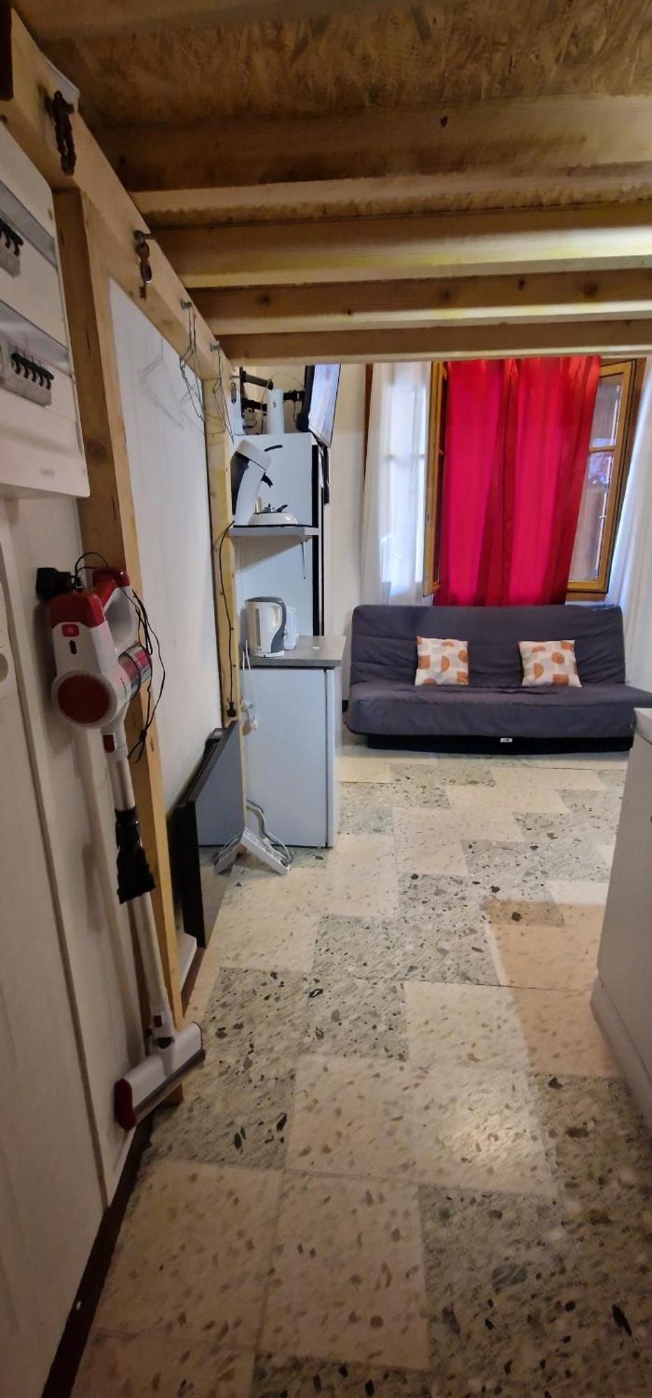 Beau Studio En Centre Ville Нарбон Екстериор снимка